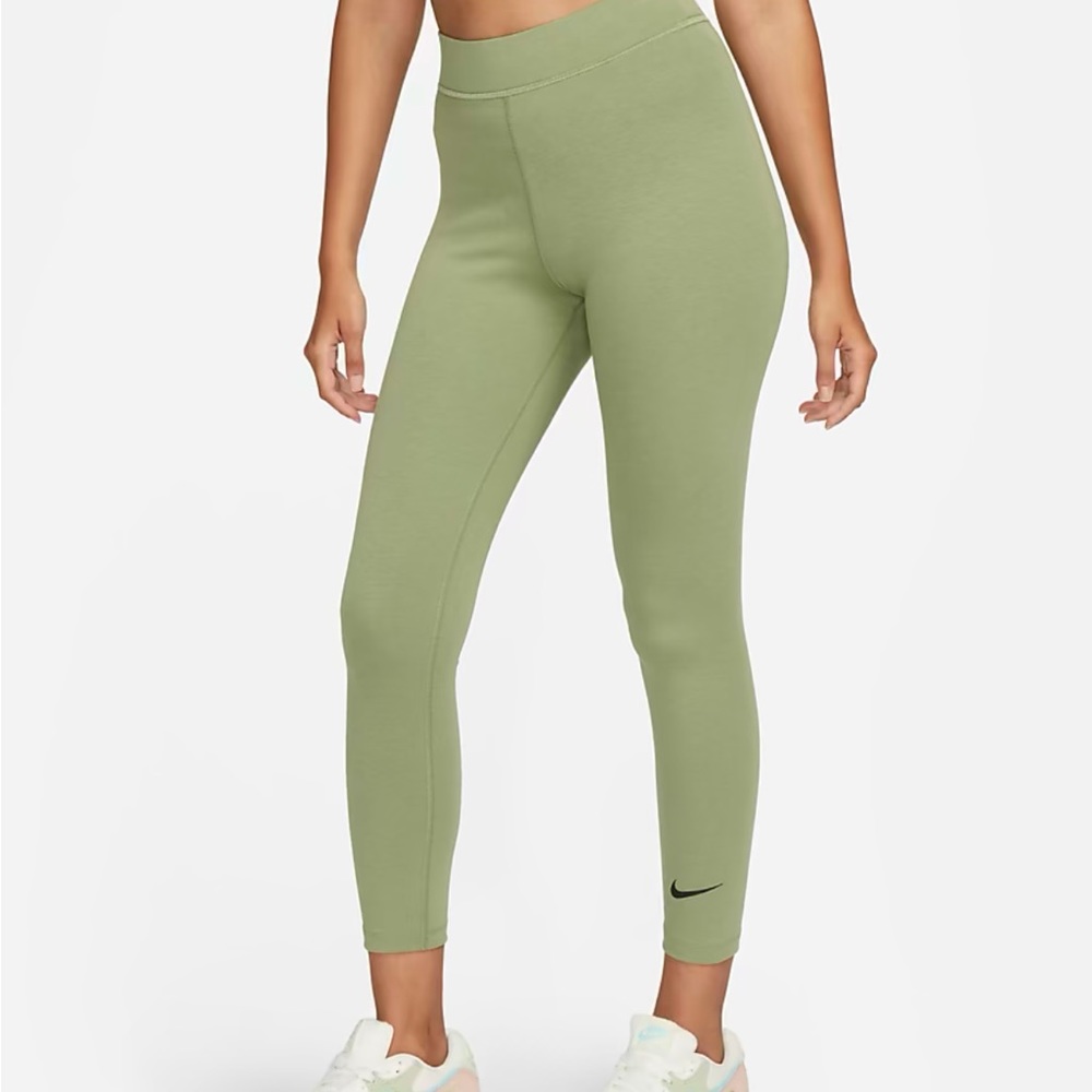Nike classic olive size small 7/8 leggings
